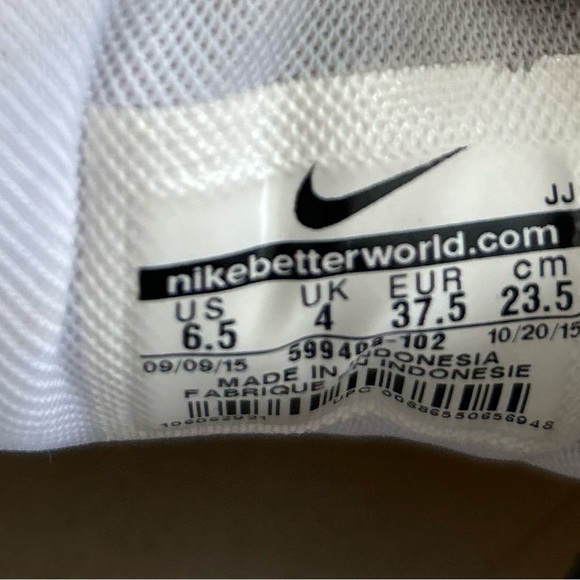 Nike Cherry Blossom Air Max Women’s runners - Picture 8 of 8